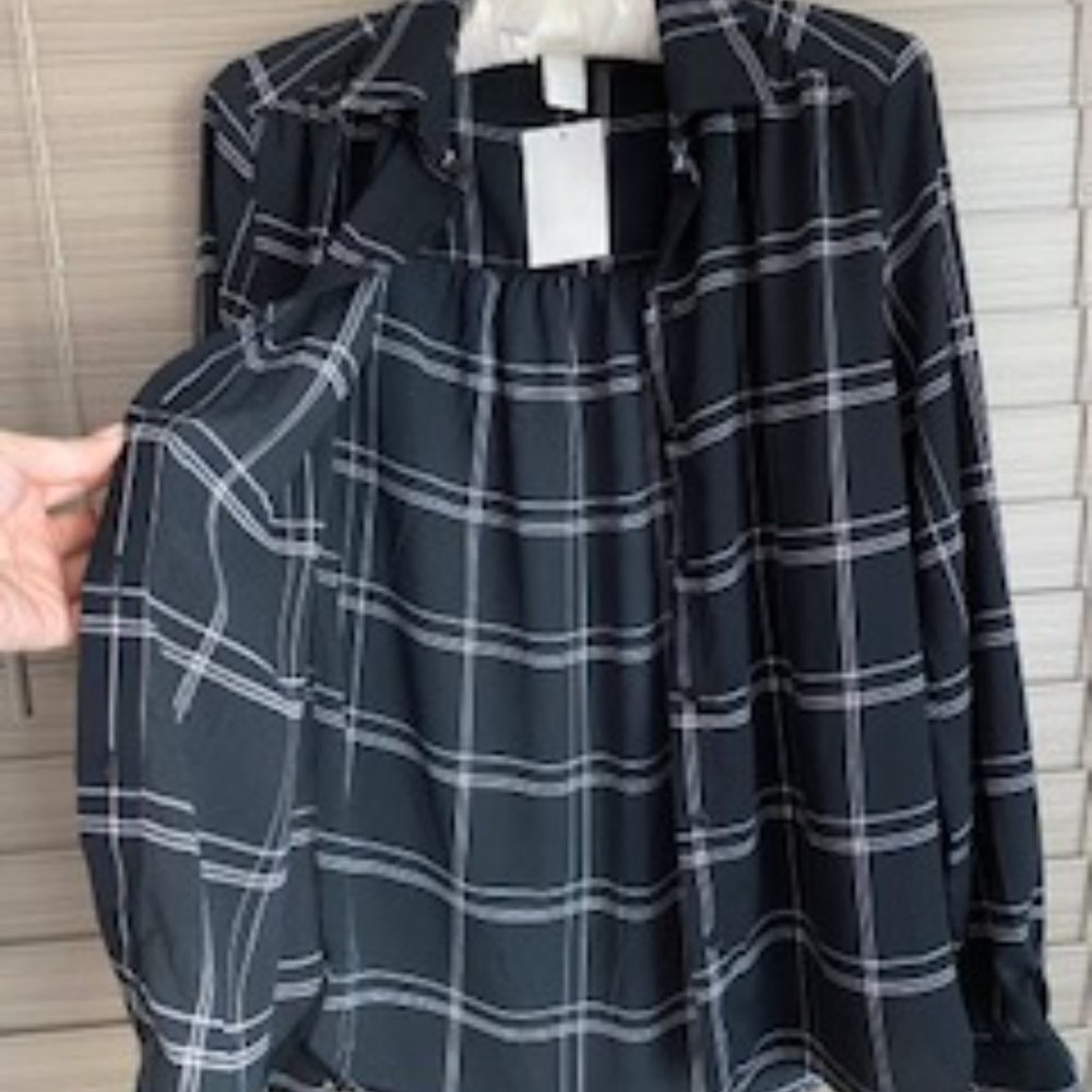 H&M Brand - Lightweight Long sleeve, Sz 2, Black and white plaid pattern - Picture 4 of 4